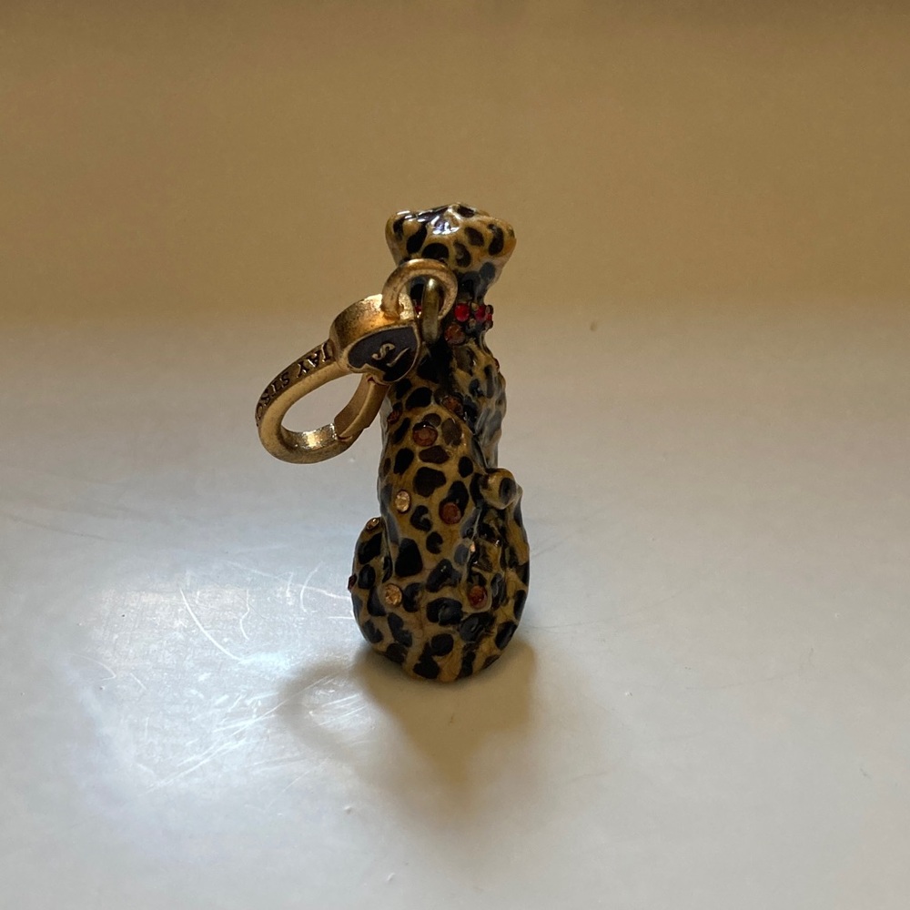Jay Strongwater Leopard Charm - Picture 4 of 5